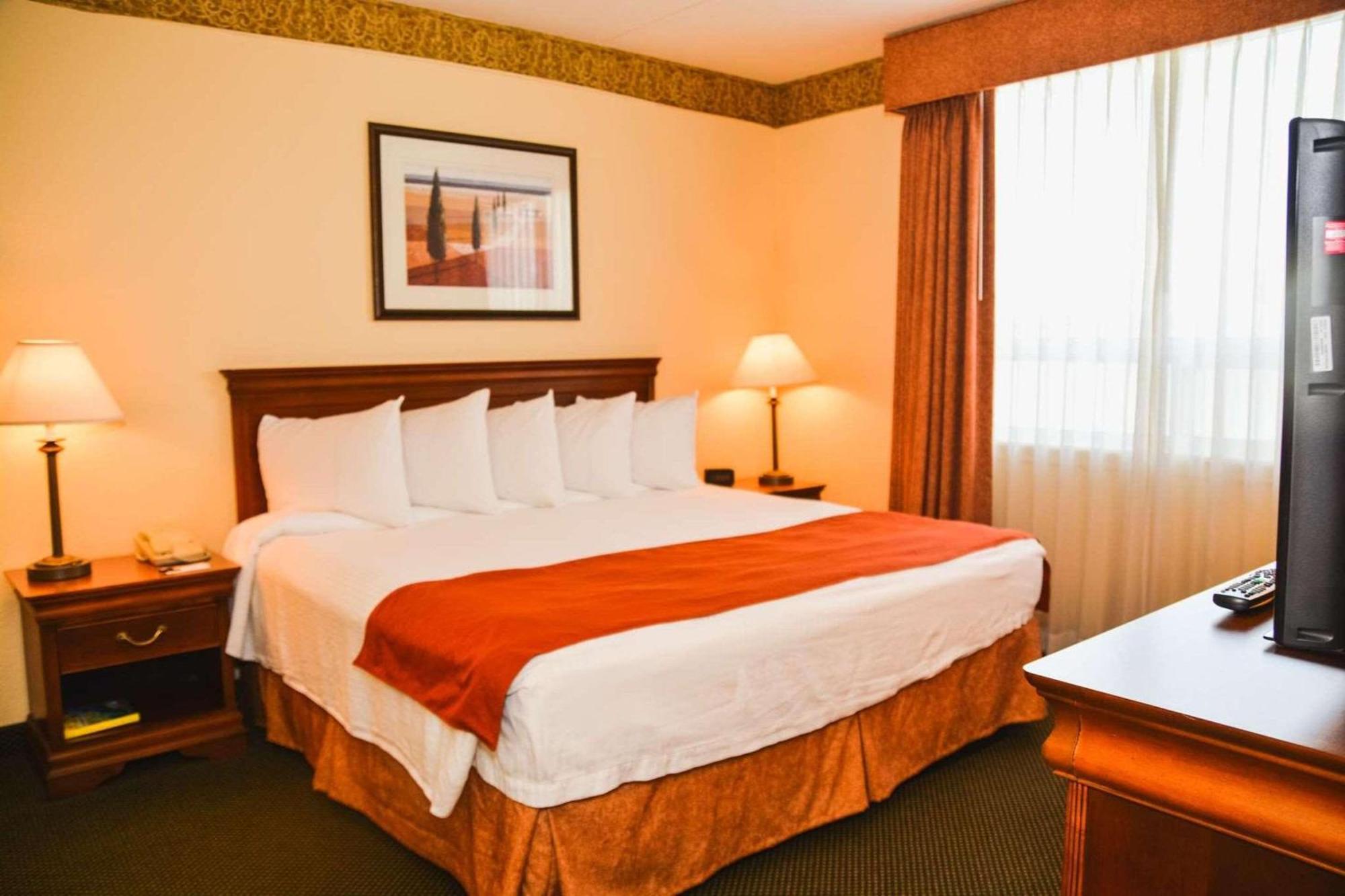 Country Inn & Suites By Radisson, London South, On Экстерьер фото