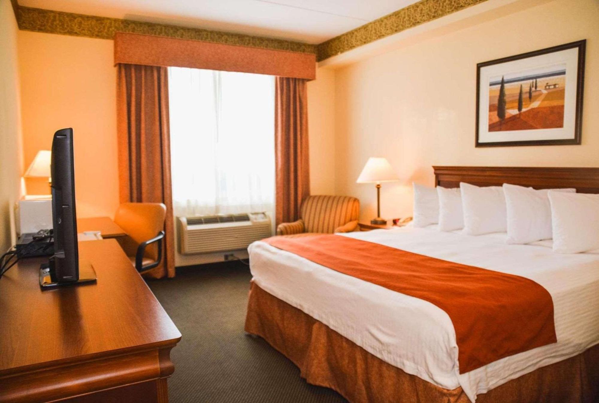 Country Inn & Suites By Radisson, London South, On Экстерьер фото