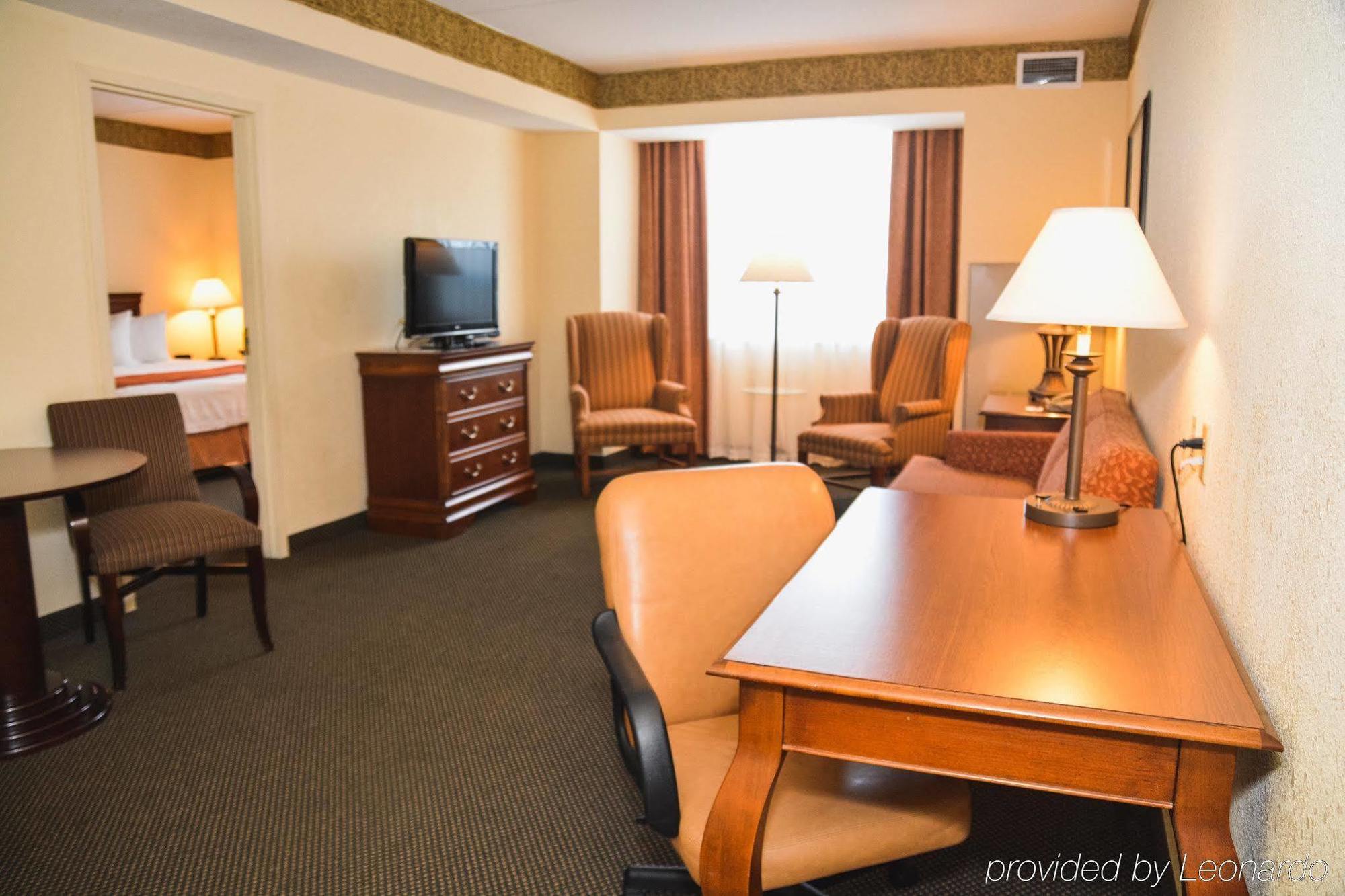 Country Inn & Suites By Radisson, London South, On Экстерьер фото