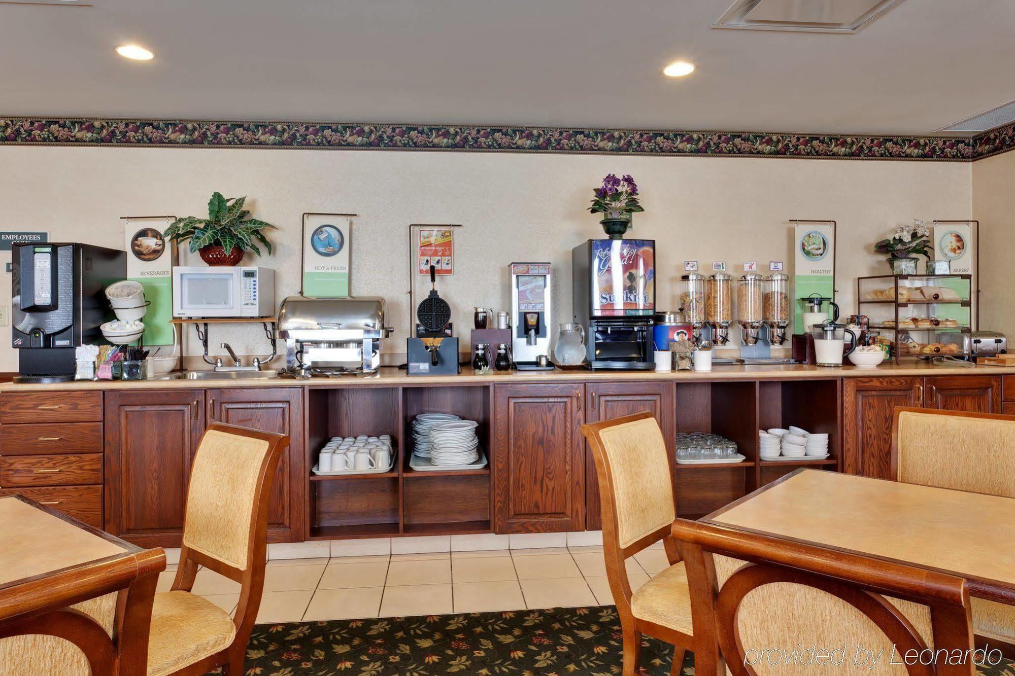 Country Inn & Suites By Radisson, London South, On Экстерьер фото